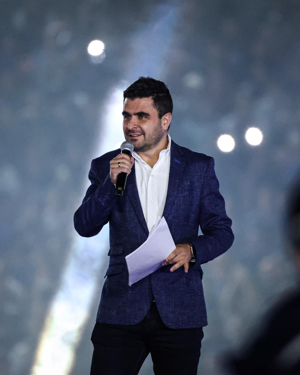 Juan Felipe Cadavid presentando - Imagen 2